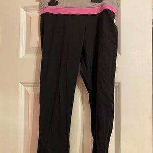 Vintage Cute Pink Lululemon Preppy Leggings Capri